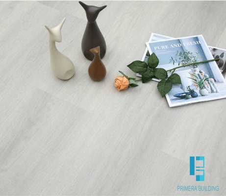 شراء 180x1220MM PVC الفينيل الأرضيات مقاومة للماء البلاستيكية SPC الأرضيات التصنيع عبر الإنترنت