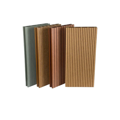 ألواح الطابق المقاومة للنزلق من البلاستيك الخشبي 140x25mm الأرضيات المركبة