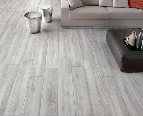 البورسلين الخشبي الرمادي الخفيف 200x1200mm سطح متين