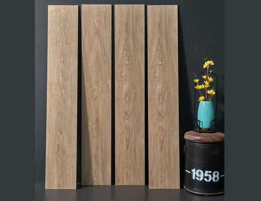 1000SQM 9.5mm سماكة بلاط السيراميك المزجج 250x1500mm الخزف تأثير الخشب