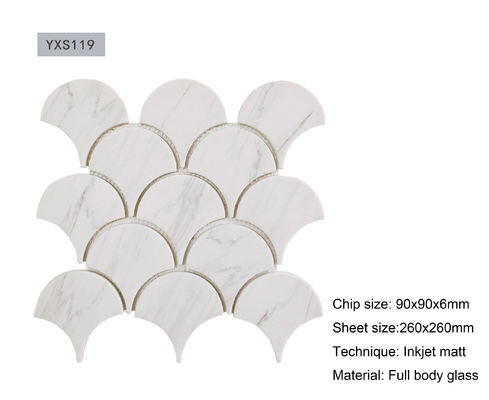 16kgs / Sheet CE Carrara Decorative Mosaic Tiles انتهى نفث الحبر مات على شكل مروحة