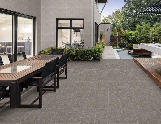 ISO13006 15 ملم بلاط أرضيات من الكوارتز السميك مواد البناء أرضية خارجية 300x600mm